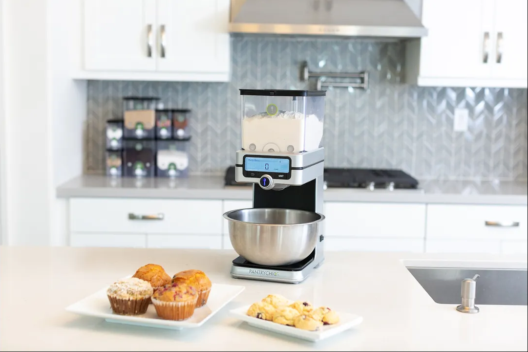 PantryChic Smart Storage System - Starter Kit - Automatically Measures &  Dispenses from Storage Containers with Digital Scale Accuracy - Kitchen 